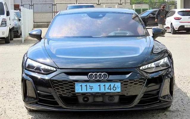 인천신용불량자차량구매 e-트론 GT GT 콰트로 프리미엄 매물 사진 1 - 2022/04 63,818km